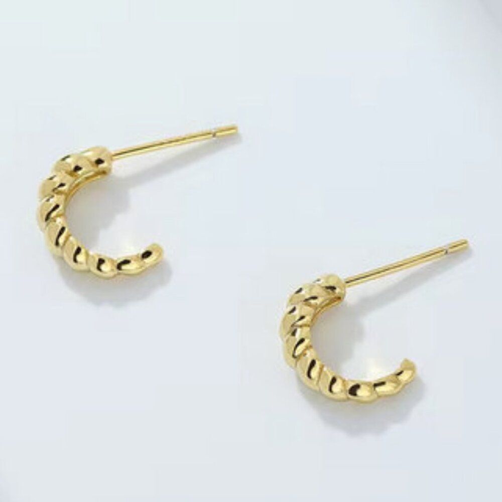 Gold and Silver Minimalist Stud Earrings. 925 Sterling Silver. #1054